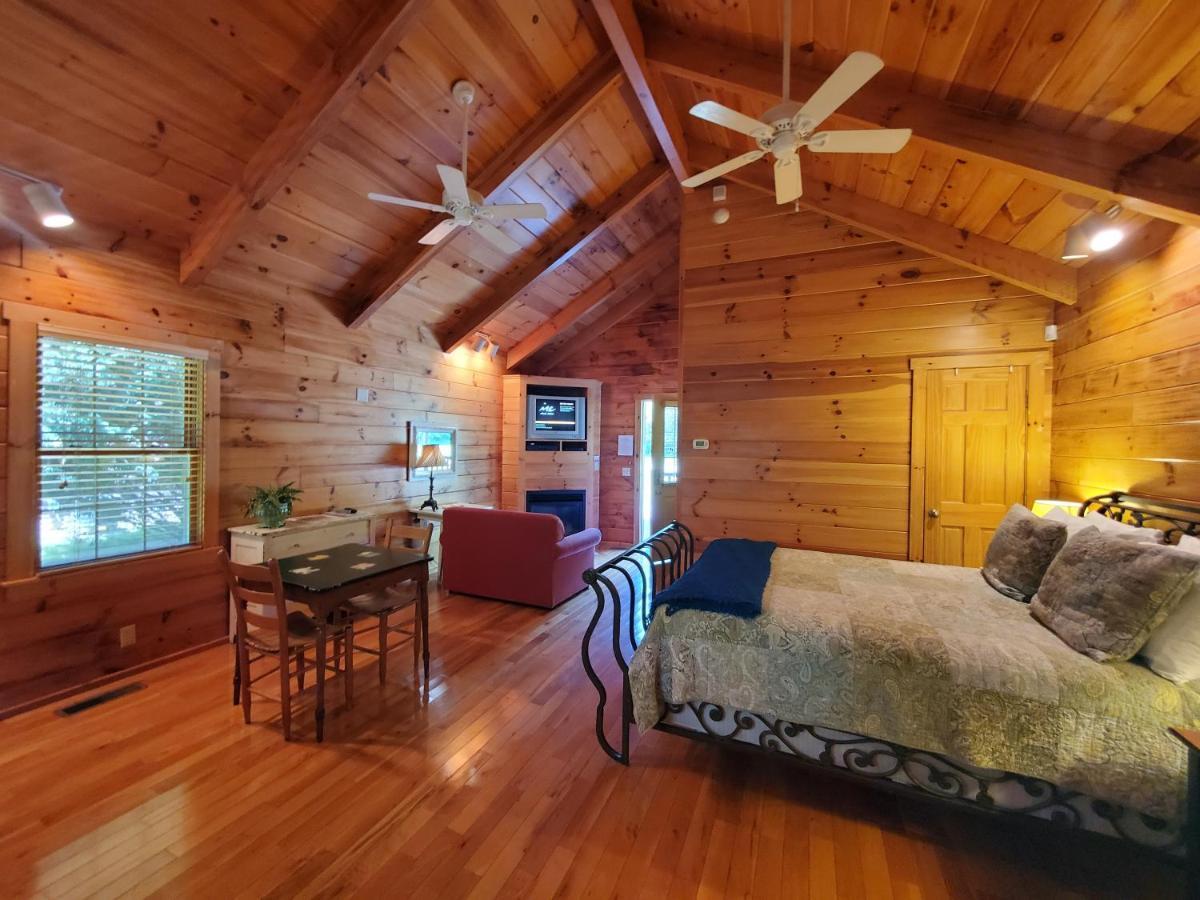 New River Trail Cabins Galax Buitenkant foto