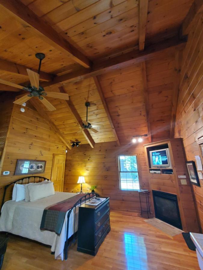 New River Trail Cabins Galax Buitenkant foto