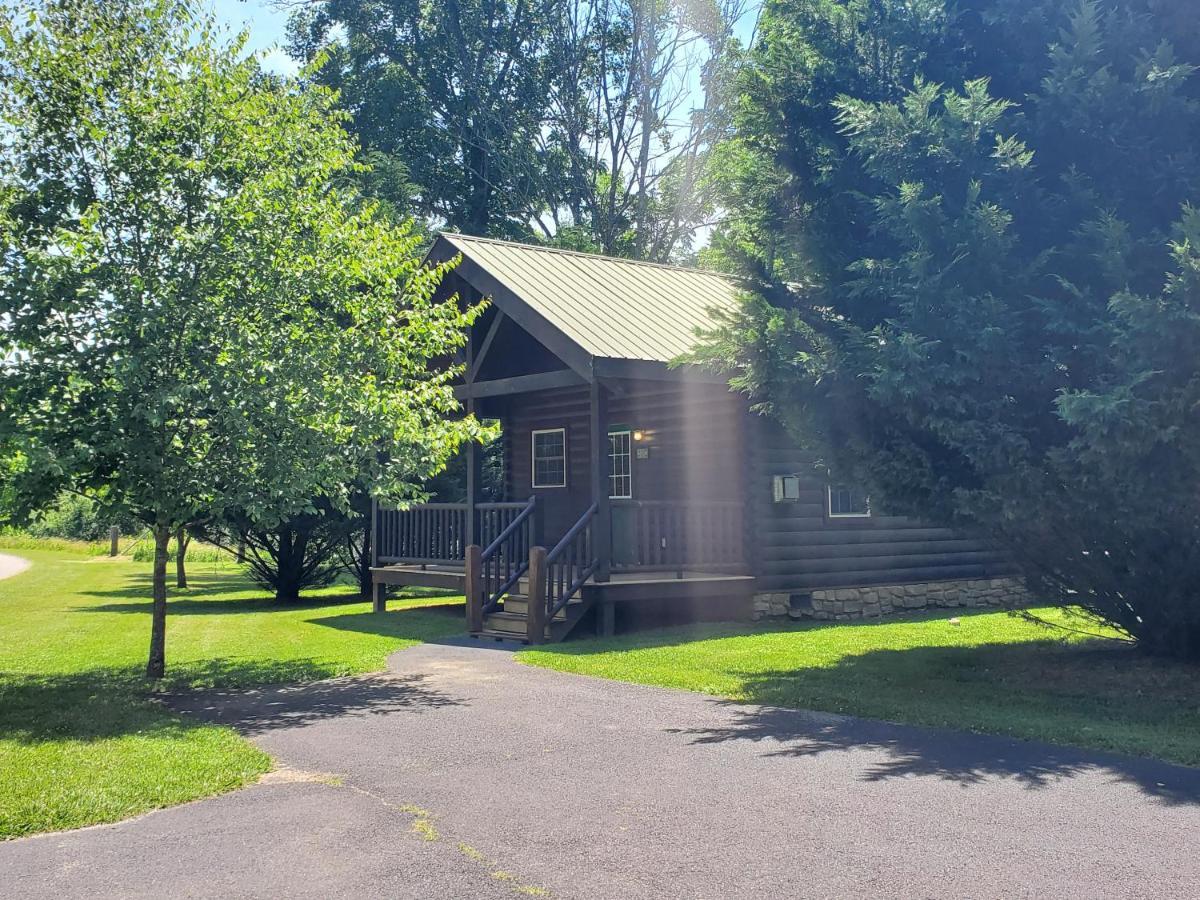 New River Trail Cabins Galax Buitenkant foto