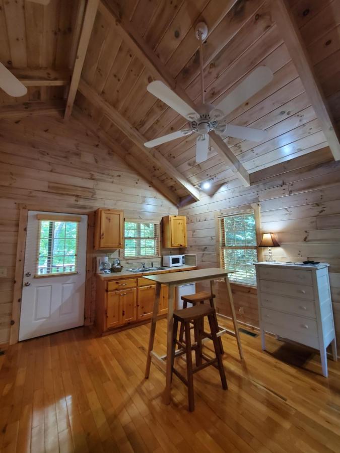 New River Trail Cabins Galax Buitenkant foto