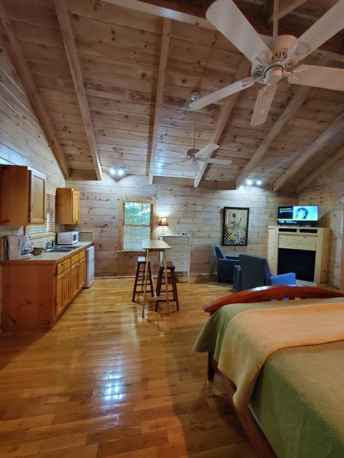 New River Trail Cabins Galax Buitenkant foto