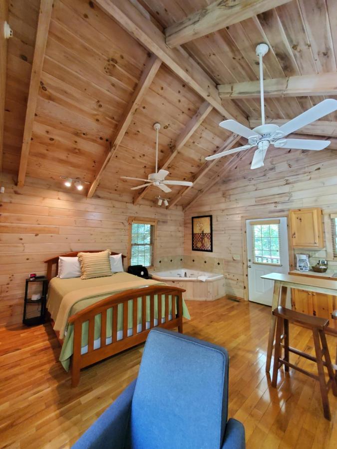 New River Trail Cabins Galax Buitenkant foto