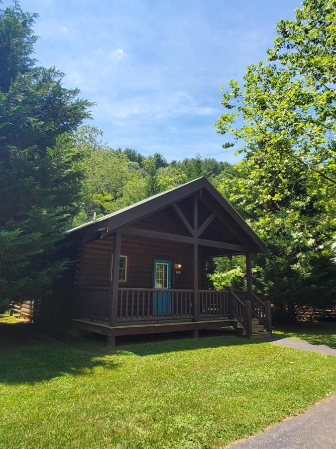 New River Trail Cabins Galax Buitenkant foto